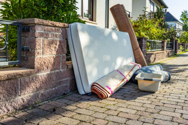 Best Yard Cleanup Services  in North Olmsted, OH